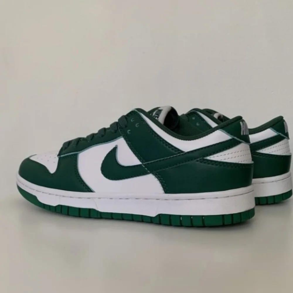 Varsity green - Picture 4 of 5